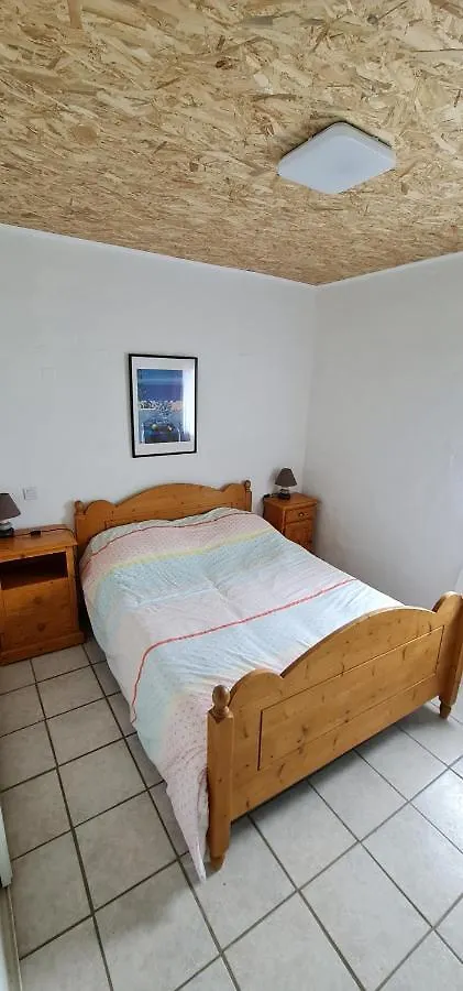 Studio 2 Personnes Avec Piscine Villa Jonquieres  Jonquieres (Vaucluse)